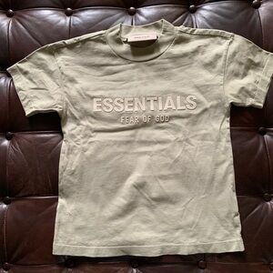 Essentials Fear of God youth shirt